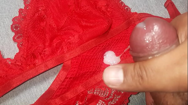 Me masturbé conlencería roja_de mi amiga y mevine encima le_gusta lalencería