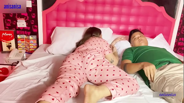 Ngentot anal sampai crot_di lubang pantatbini orang