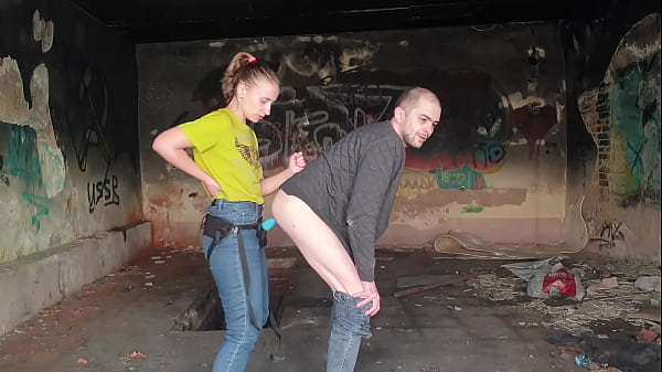 Anastasia Mistress outdoor fuck strapon Sasha_Earth