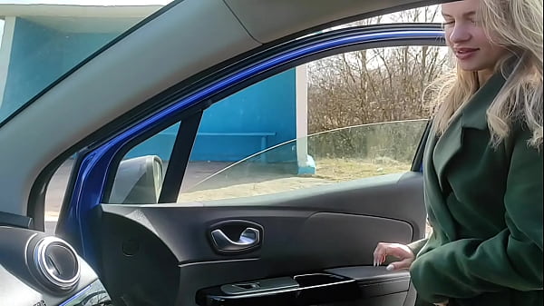 I sucked in_the car_for the_trip and ate all the sperm
